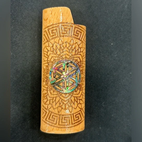 Wooden and abalone lighter case - Picture 3 of 3